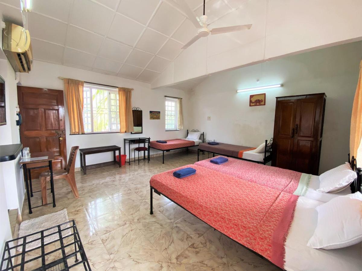Peravel Beach Holiday Home Candolim Exteriör bild