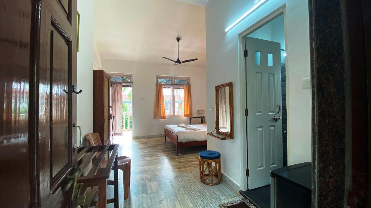 Peravel Beach Holiday Home Candolim Exteriör bild