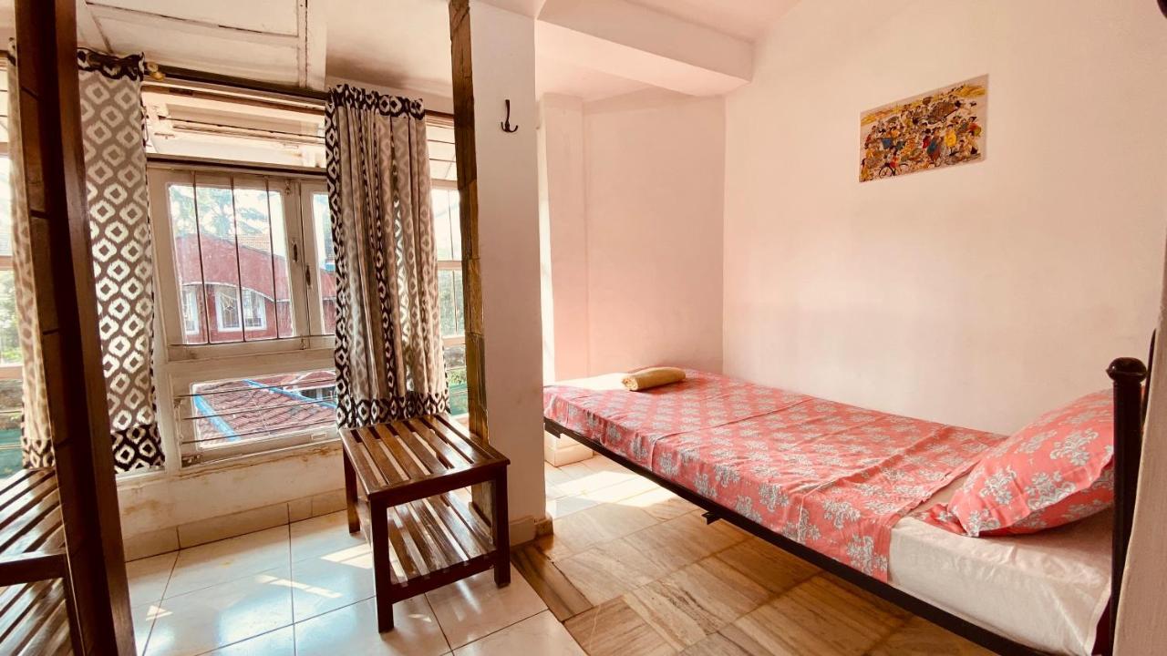 Peravel Beach Holiday Home Candolim Exteriör bild
